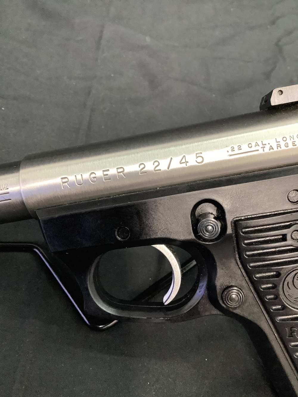Ruger Mark II 22/45 .22lr w/5 mags-img-6