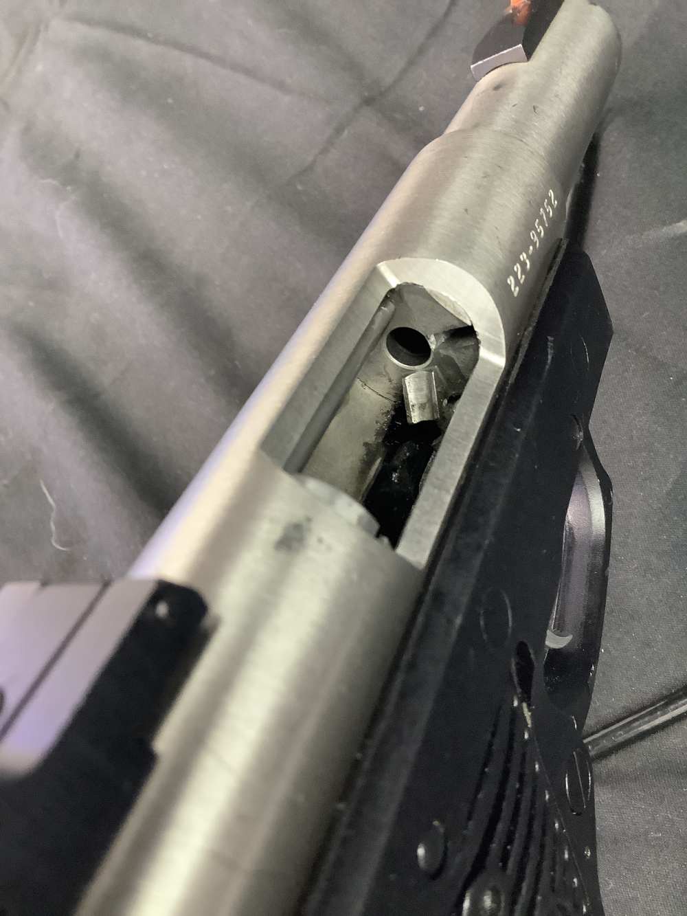 Ruger Mark II 22/45 .22lr w/5 mags-img-19