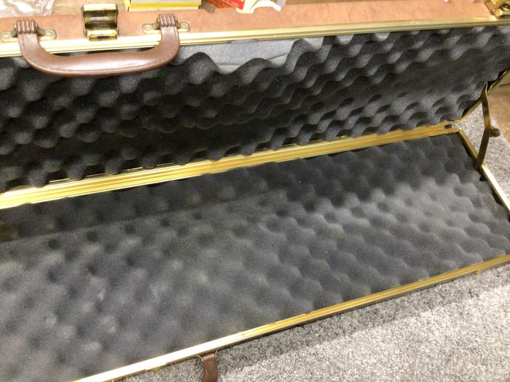 Daisy V/L Caseless Rifle 22 Cal Presentation Grade w/Original hardcase-img-16