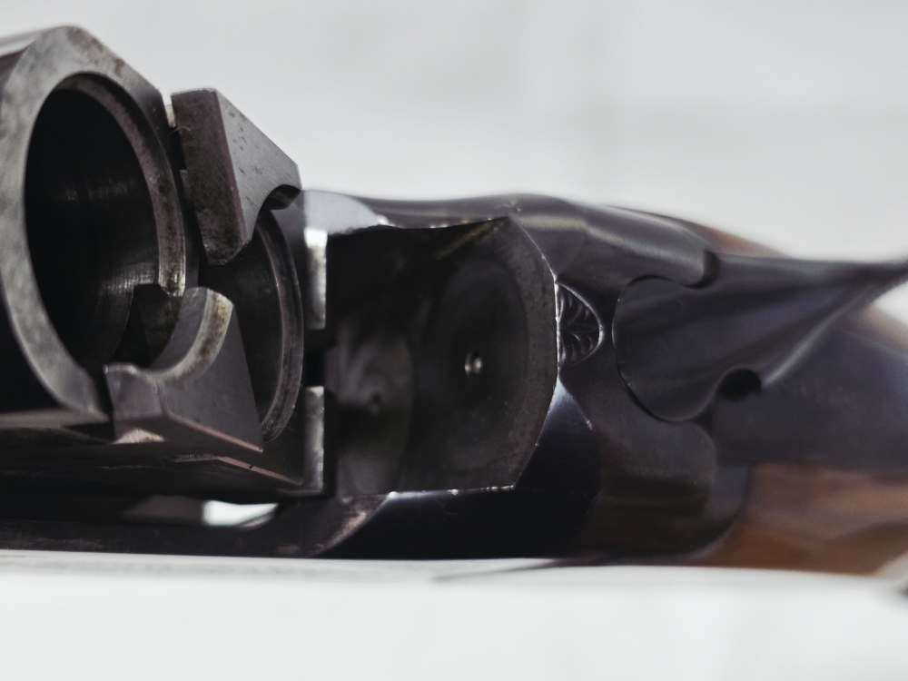 Browning Arms Citori 12G With Leather Case and Extra Chokes-img-30