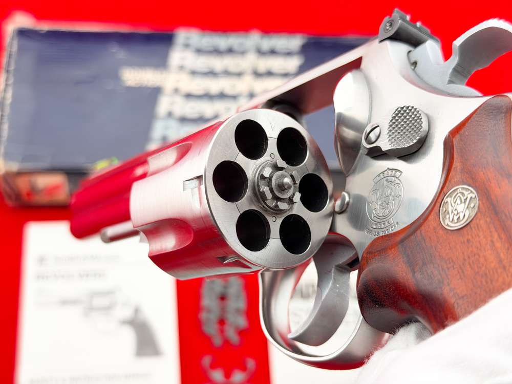 SCARCE 1990 S&W Model 610 10mm 6.5" Stainless w/ Box & Combat Stocks-img-28