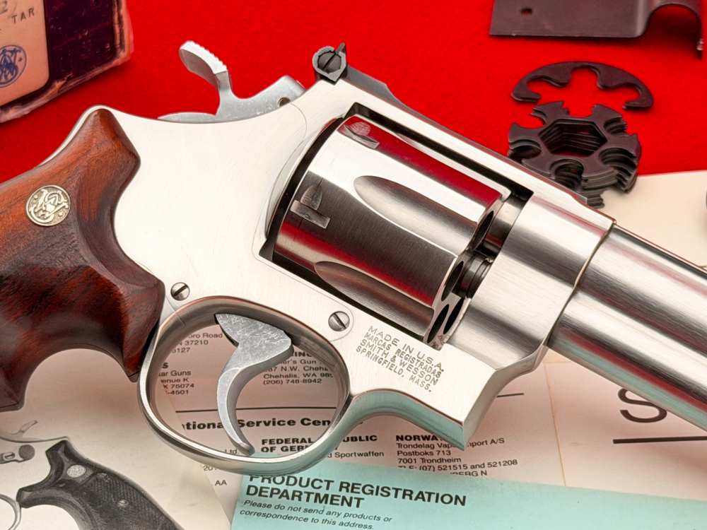 SCARCE 1990 S&W Model 610 10mm 6.5" Stainless w/ Box & Combat Stocks-img-11