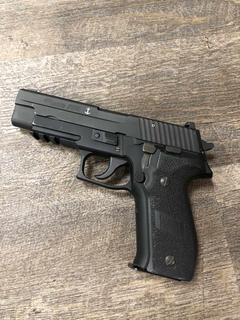 Sig Sauer P226 USA MK25 9mm Full Size 4.4" TWO 15 Round Mags Hard Case Navy-img-1