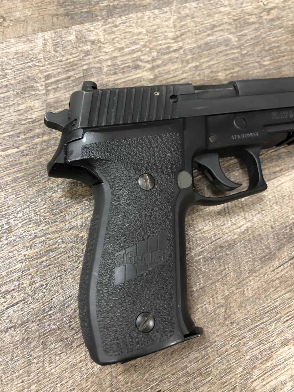 Sig Sauer P226 USA MK25 9mm Full Size 4.4" TWO 15 Round Mags Hard Case Navy-img-7