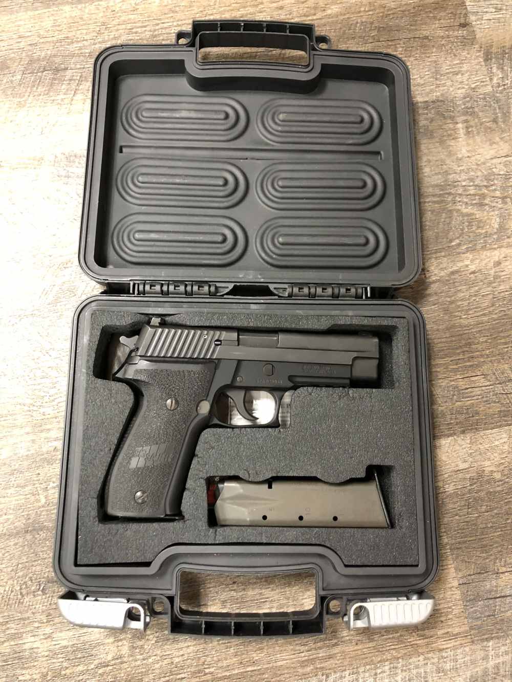 Sig Sauer P226 USA MK25 9mm Full Size 4.4" TWO 15 Round Mags Hard Case Navy-img-18