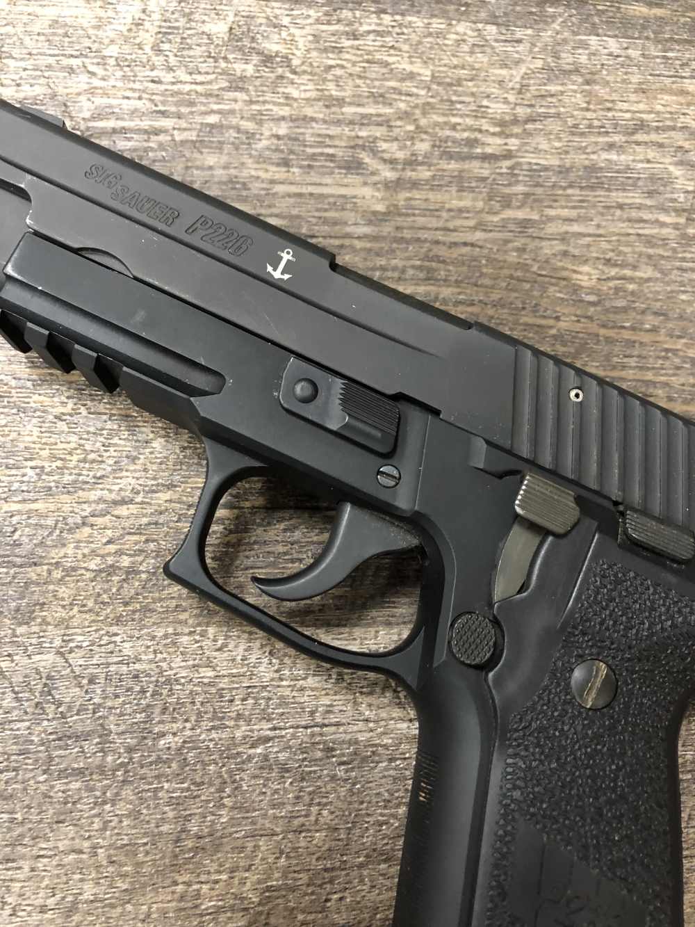 Sig Sauer P226 USA MK25 9mm Full Size 4.4" TWO 15 Round Mags Hard Case Navy-img-4