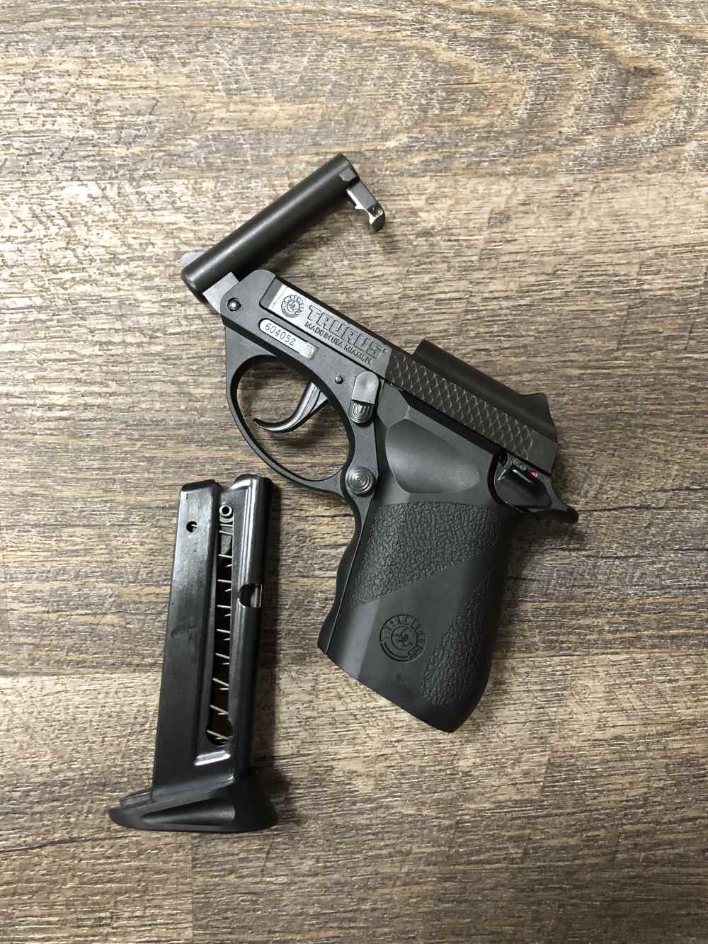 Taurus PT22 Poly .22 LR 8 Round Mag 2.8" Tip Up Barrel w/ Box NICE!-img-7