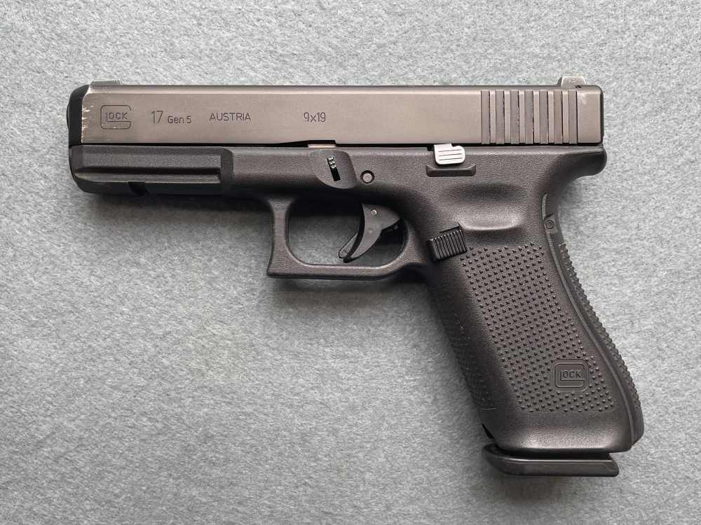 $1.00-Glock 17 G17 G5 Gen 5 Generation 5 9mm w Night Sights $Super Deal$ 30-img-2