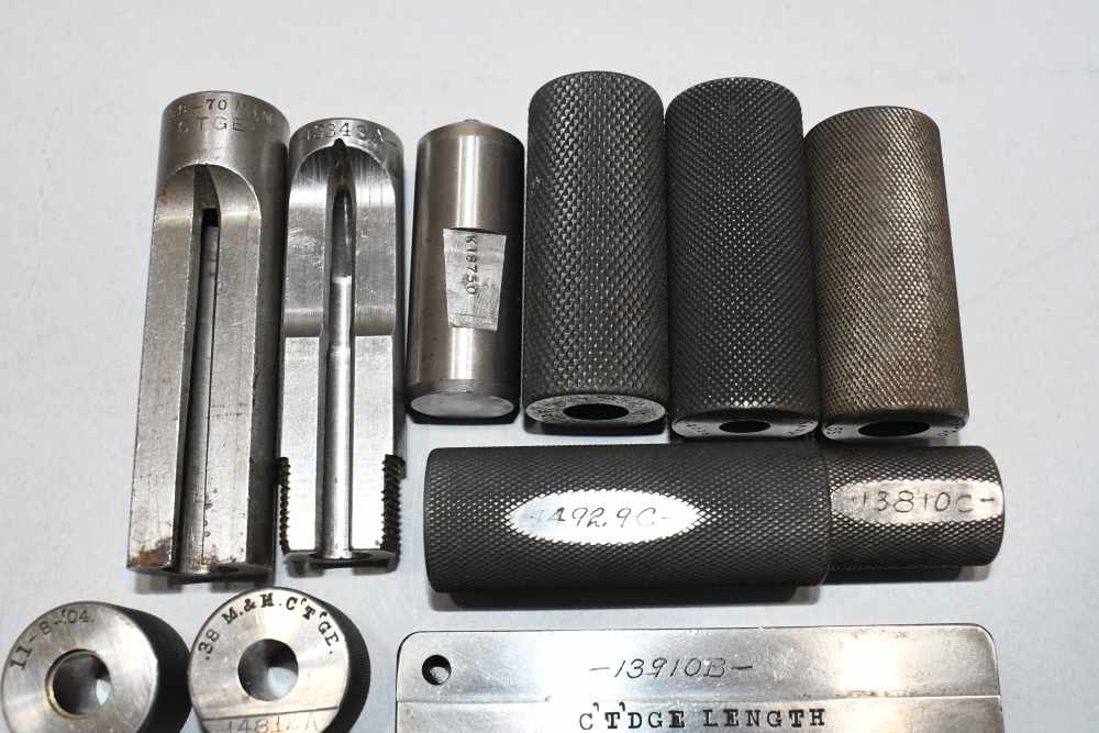 11 Vintage Winchester? Case Gauges 38-70 32 WS 38 M&H 7.65 ARG Navy READ-img-1