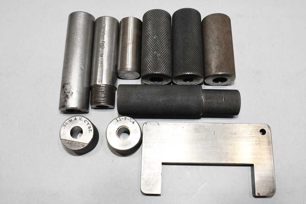 11 Vintage Winchester? Case Gauges 38-70 32 WS 38 M&H 7.65 ARG Navy READ-img-3