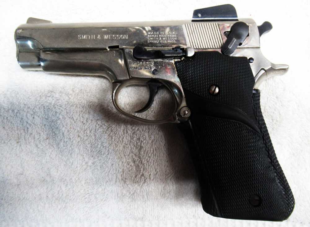 Smith & Wesson, Model 459, Stainless, 9 MM, 4 In, Good Condition-img-0