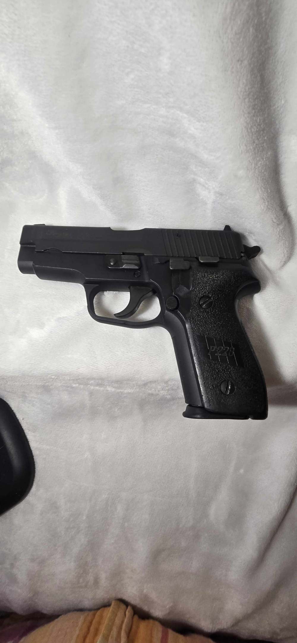 SIG SAUER P228 - MADE IN GERMANY- 9MM -  EXCELLENT CONDITION-img-13