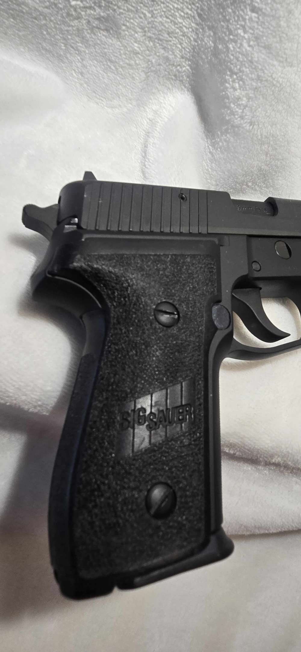 SIG SAUER P228 - MADE IN GERMANY- 9MM -  EXCELLENT CONDITION-img-16
