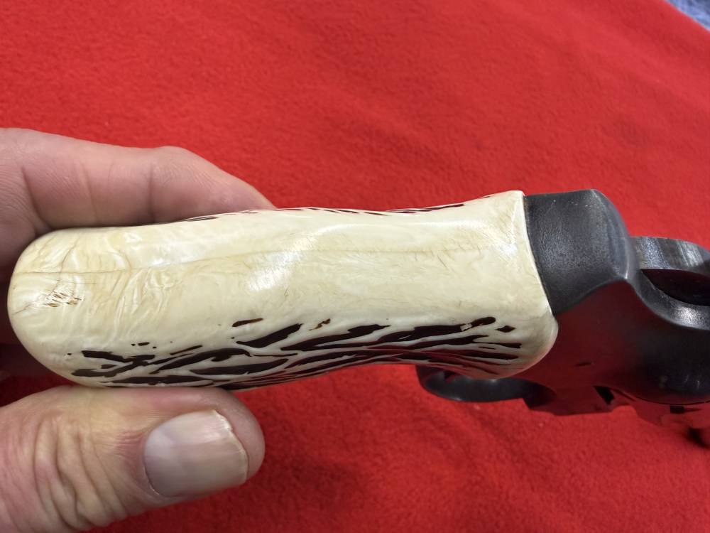 High Standard Mfg. Co|Sentinel R-101|.22LR|6"|9-Shot|Very Good-img-11