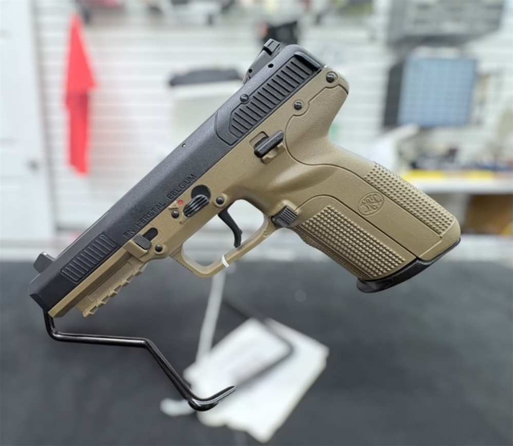 FN Five-seveN-img-1