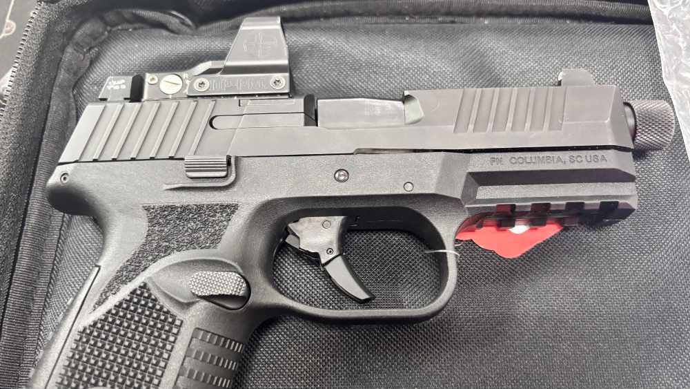 FNH 509 tactical 9mm 4.5” threaded barrel w/bag two mags and Leupold dp350-img-10