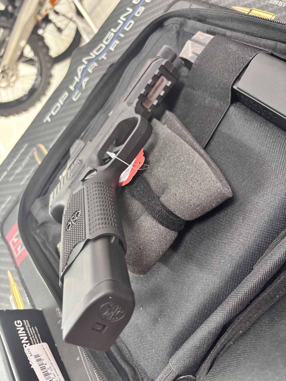 FNH 509 tactical 9mm 4.5” threaded barrel w/bag two mags and Leupold dp350-img-23