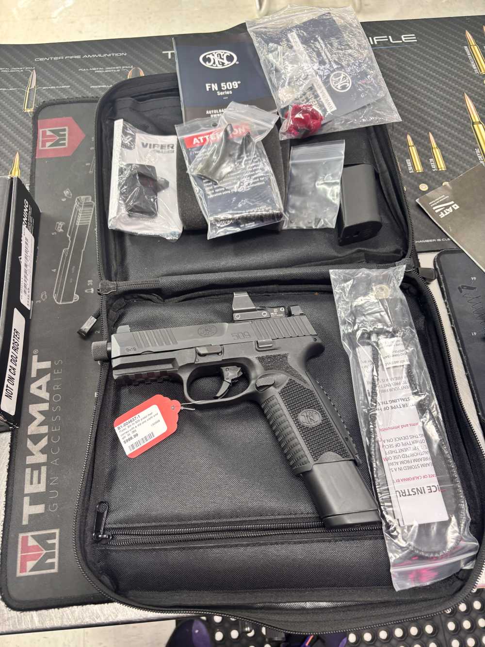 FNH 509 tactical 9mm 4.5” threaded barrel w/bag two mags and Leupold dp350-img-0