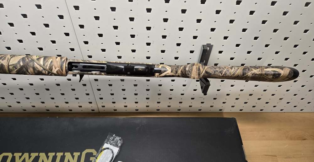 Browning Gold Field 10 Gauge 28" Semi Auto Mossy Oak Habitat w/ Box Rare -img-7