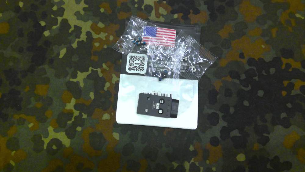 C&H Precision HK VP9/VP9SK to EPS/EPS Carry/SCS Carry Sight Mount Plate-img-0