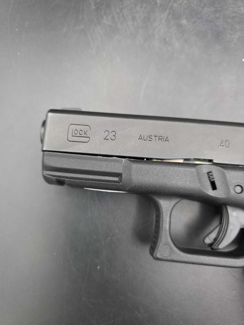 Glock 23 Gen 3 40S&W 4 Mags, Extra Spring, 3 Holsters-img-12