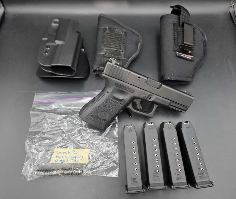 Glock 23 Gen 3 40S&W 4 Mags, Extra Spring, 3 Holsters-img-1