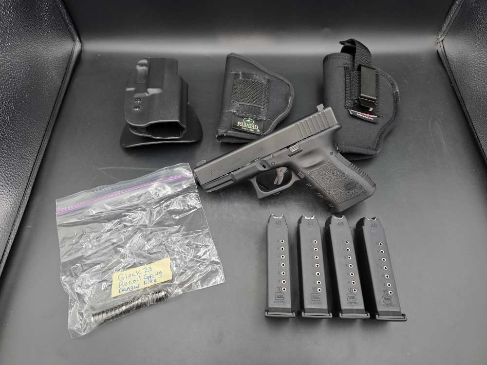 Glock 23 Gen 3 40S&W 4 Mags, Extra Spring, 3 Holsters-img-0