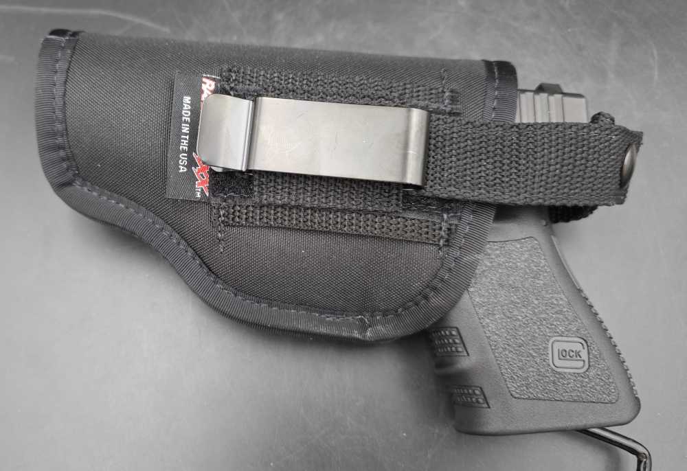 Glock 23 Gen 3 40S&W 4 Mags, Extra Spring, 3 Holsters-img-4