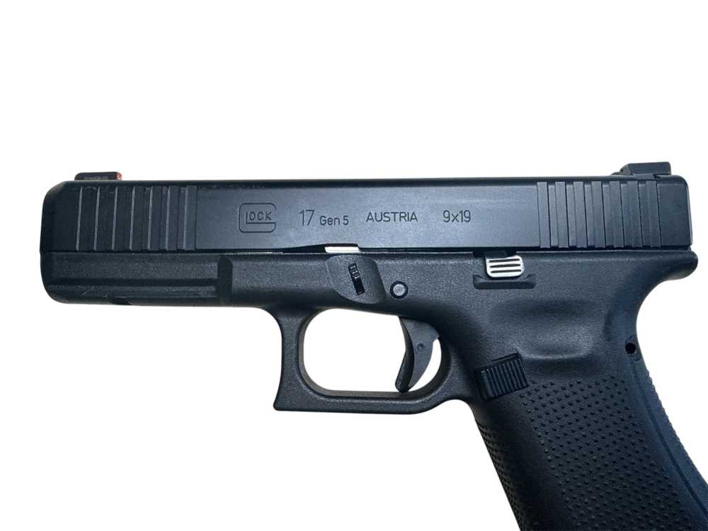 Glock 17 Austria 9mm Gen 5 Tulsa County Sheriff LE trade-in w/night sights-img-2