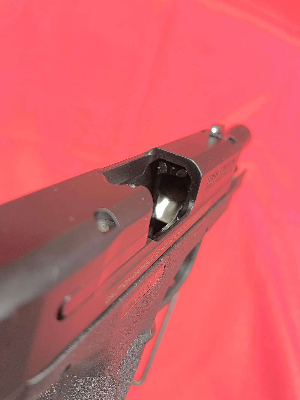 Smith & Wesson M&P Shield M2.0 40S&W-img-4