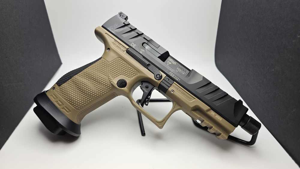 PDP Pro SD Compact 9mm Threaded 18+1 3 Mags Original Box-img-0