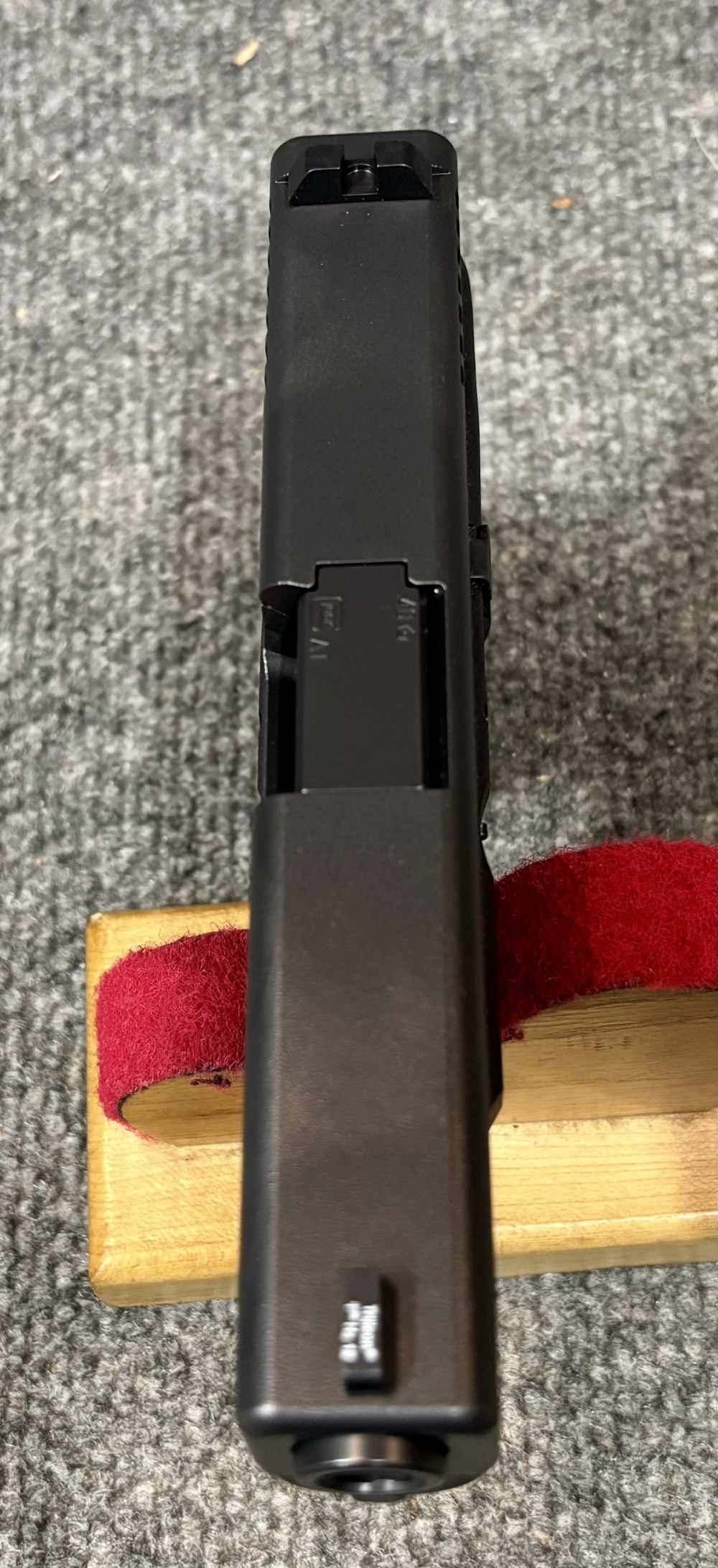 Glock 23 G23 40 S&W mint low miles night sights two mags case-img-9
