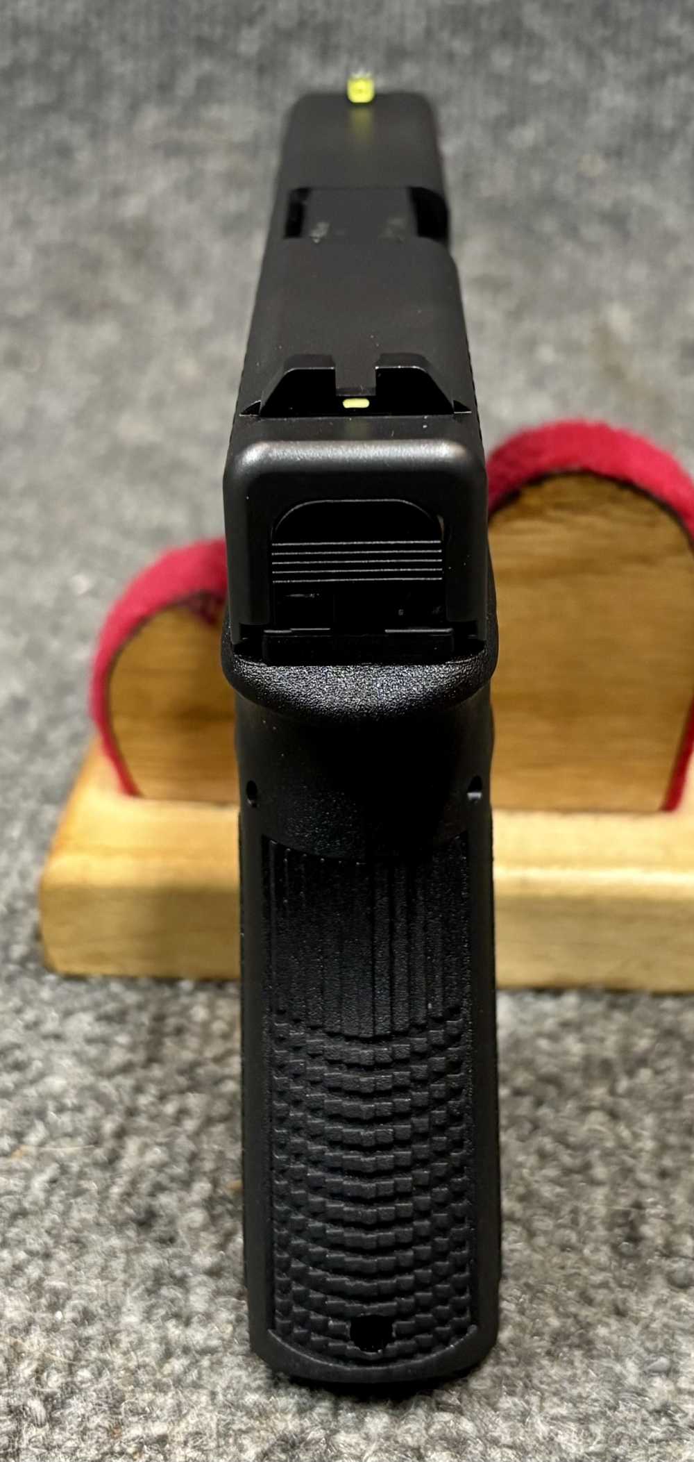 Glock 23 G23 40 S&W mint low miles night sights two mags case-img-7