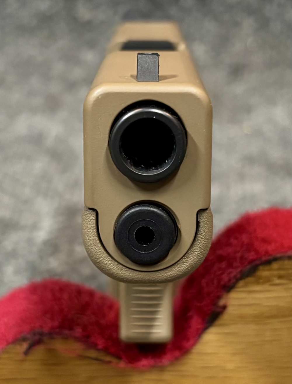 Glock 43 G43 9mm FDE unfired with 3 mags, case and accessories -img-8