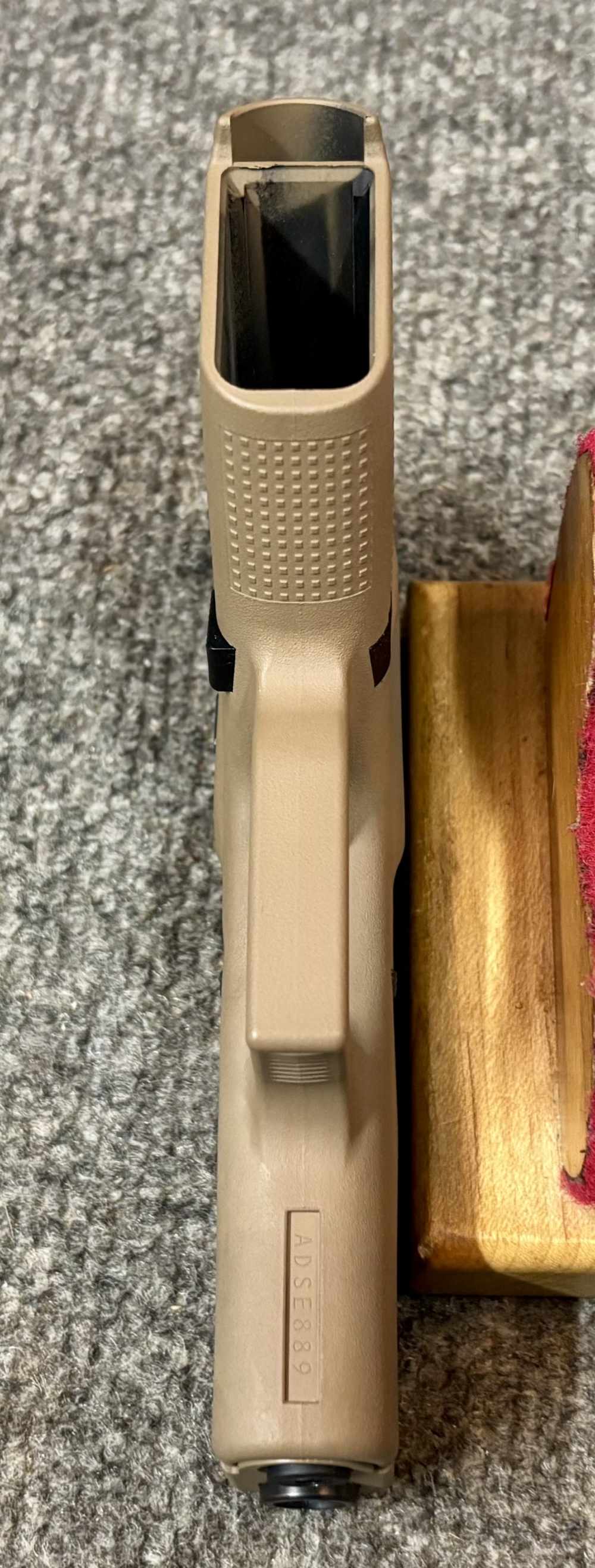 Glock 43 G43 9mm FDE unfired with 3 mags, case and accessories -img-10