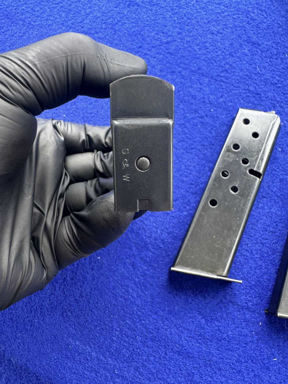 Vintage Smith Wesson model 39, 39-2 Magazines 9mm 8 Rnd Blued Steel X Follo-img-3