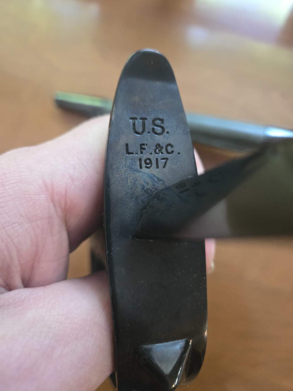 1917 trench dagger w/ knuckle guard and scabbard reproduction ww1-img-1
