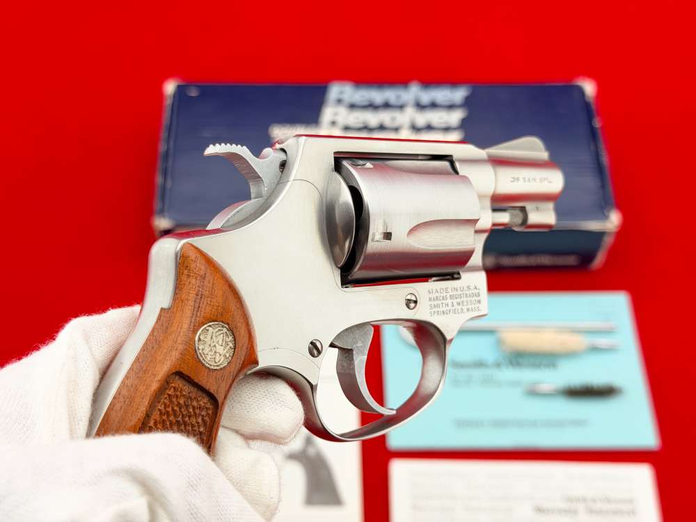 SUPER RARE 1984 Smith & Wesson Model 60 John Jovino Square Butt .38 spl-img-16