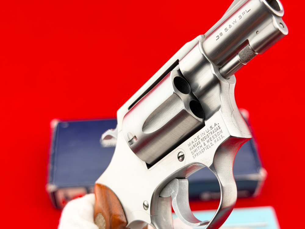 SUPER RARE 1984 Smith & Wesson Model 60 John Jovino Square Butt .38 spl-img-26