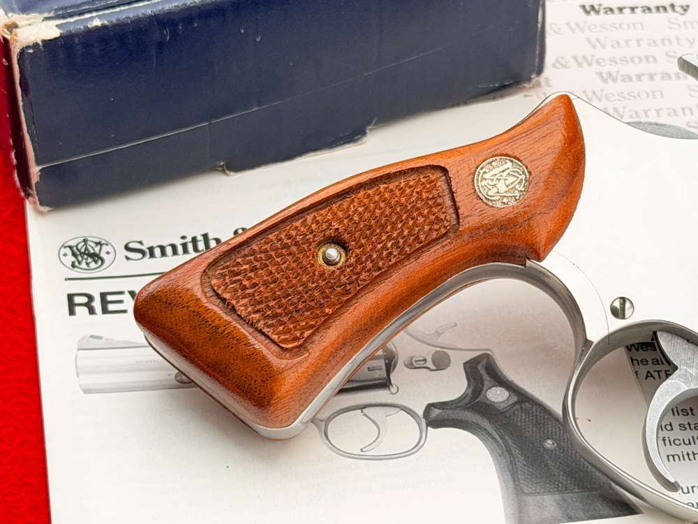 SUPER RARE 1984 Smith & Wesson Model 60 John Jovino Square Butt .38 spl-img-12