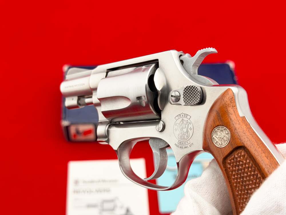 SUPER RARE 1984 Smith & Wesson Model 60 John Jovino Square Butt .38 spl-img-17