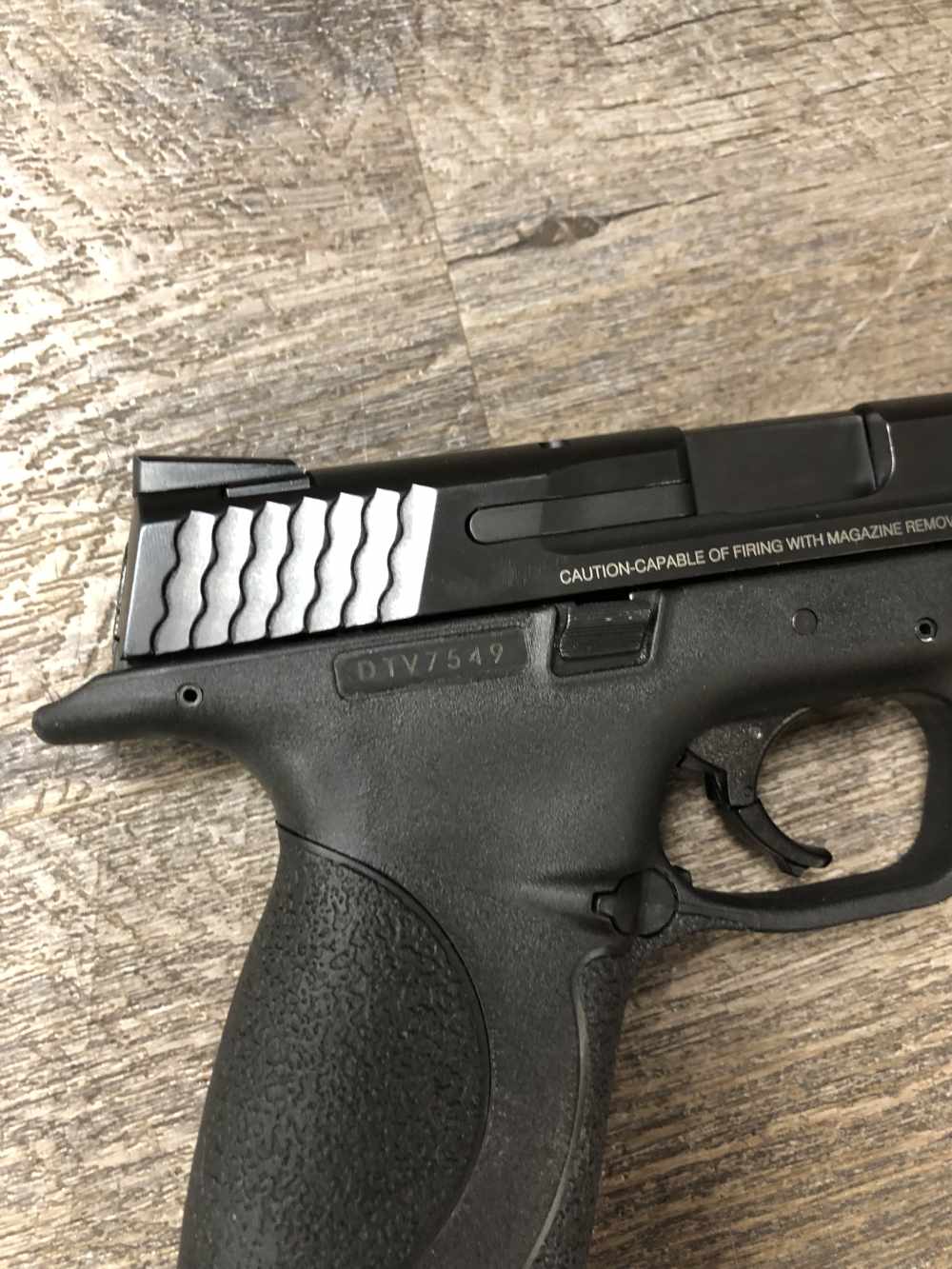 Smith & Wesson S&W M&P40 4.25" Semi Auto 15 Round Mag Full Size Fiber Sight-img-7