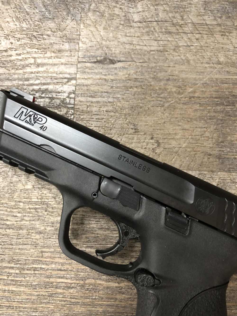 Smith & Wesson S&W M&P40 4.25" Semi Auto 15 Round Mag Full Size Fiber Sight-img-4