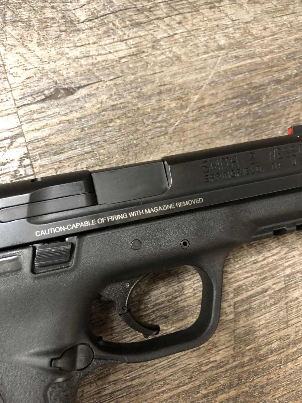 Smith & Wesson S&W M&P40 4.25" Semi Auto 15 Round Mag Full Size Fiber Sight-img-8