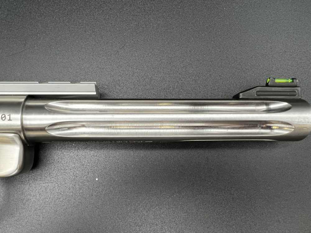 Ruger Mark III Hunter .22 LR – Stainless 6.88" Fluted Barrel Excellent Cond-img-9
