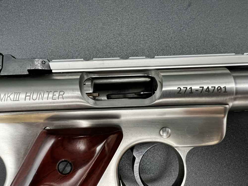 Ruger Mark III Hunter .22 LR – Stainless 6.88" Fluted Barrel Excellent Cond-img-14