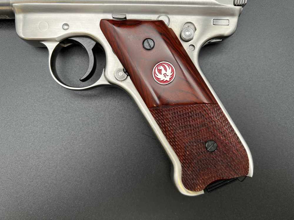 Ruger Mark III Hunter .22 LR – Stainless 6.88" Fluted Barrel Excellent Cond-img-6
