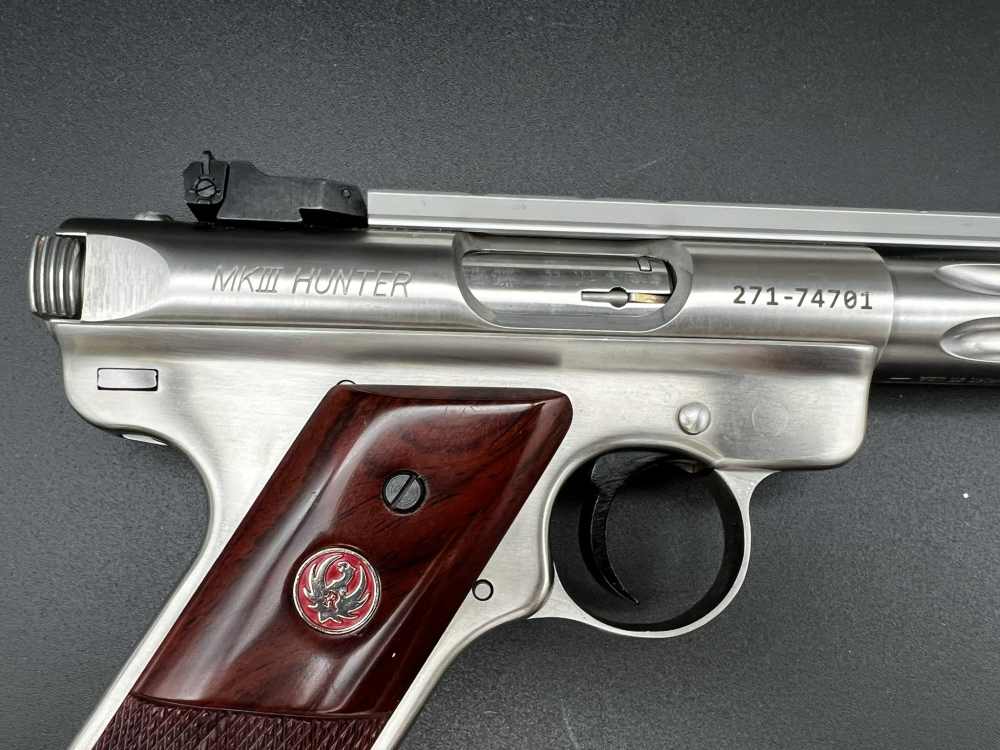 Ruger Mark III Hunter .22 LR – Stainless 6.88" Fluted Barrel Excellent Cond-img-10