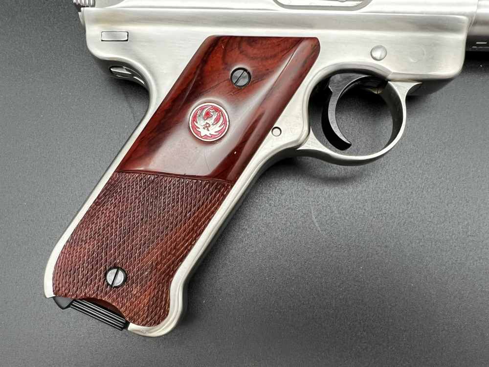 Ruger Mark III Hunter .22 LR – Stainless 6.88" Fluted Barrel Excellent Cond-img-11