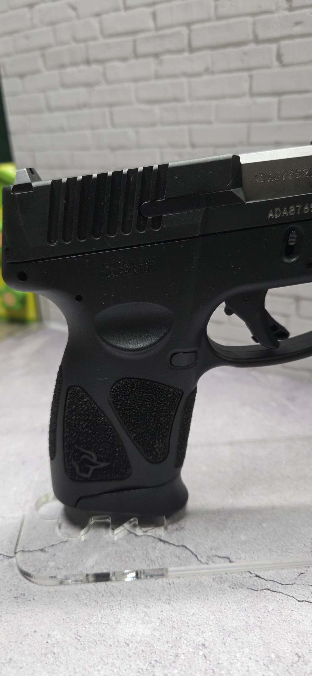 Taurus G3c - 9mm Luger with 12-round Magazine - Very Nice Gun-img-6